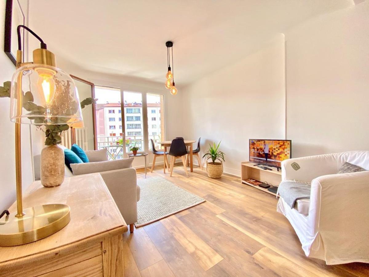 Charmant T3 Renove En Centre-Ville D'Annecy Avec Balcon, Ascenseur Et Parking Prive - Fr-1-432-83 Exteriör bild